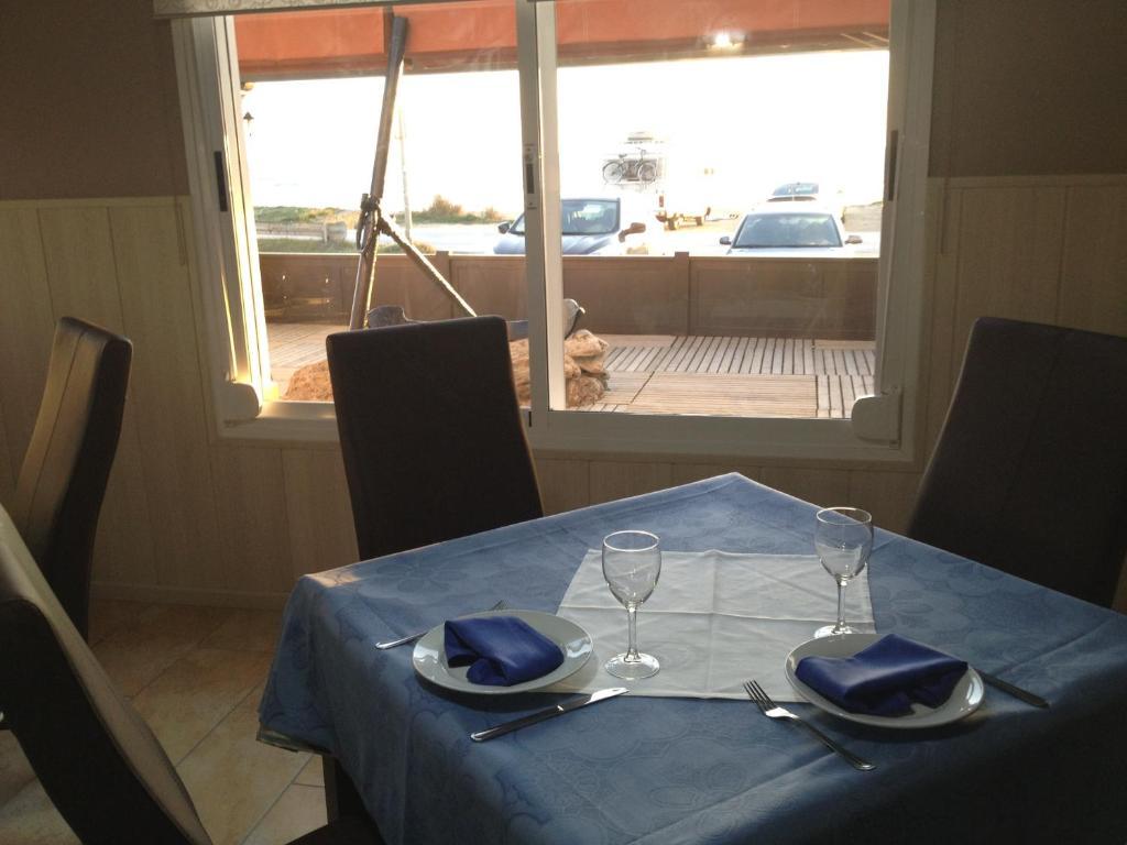 Hostal El Alferez Vejer de la Frontera Ngoại thất bức ảnh