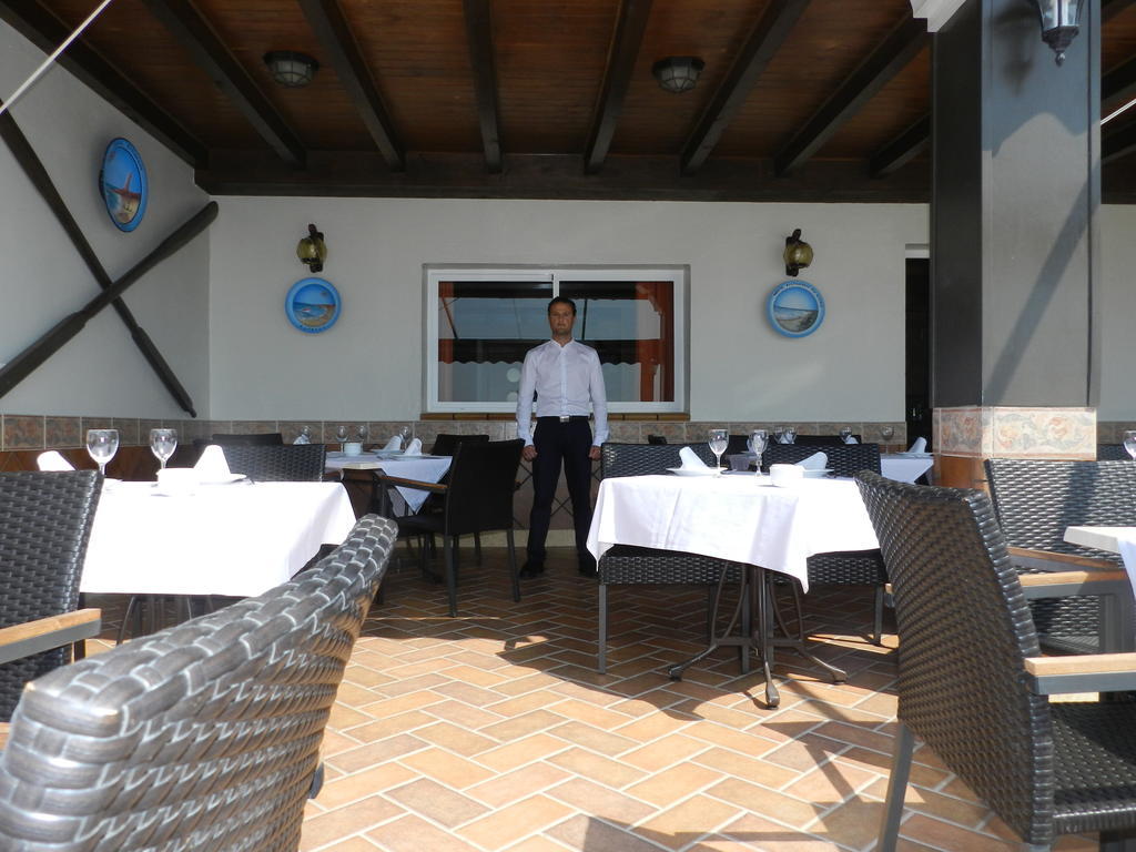 Hostal El Alferez Vejer de la Frontera Ngoại thất bức ảnh