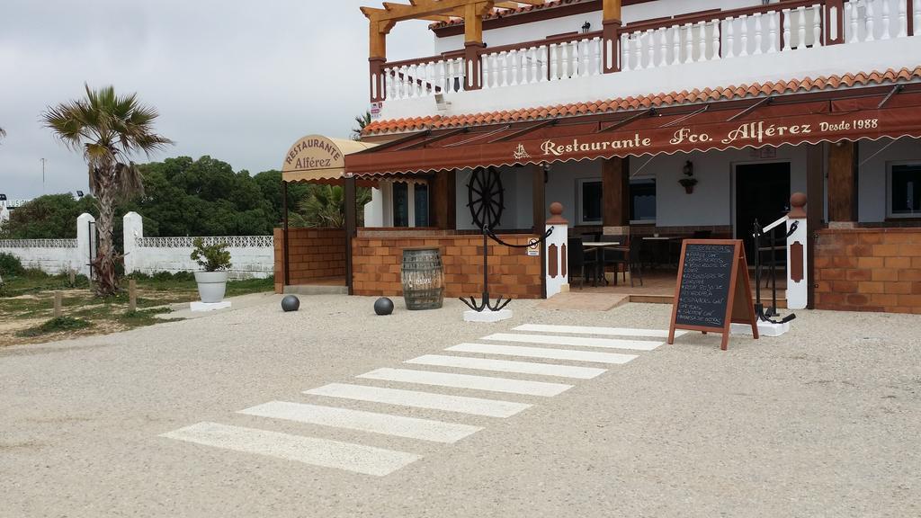 Hostal El Alferez Vejer de la Frontera Ngoại thất bức ảnh