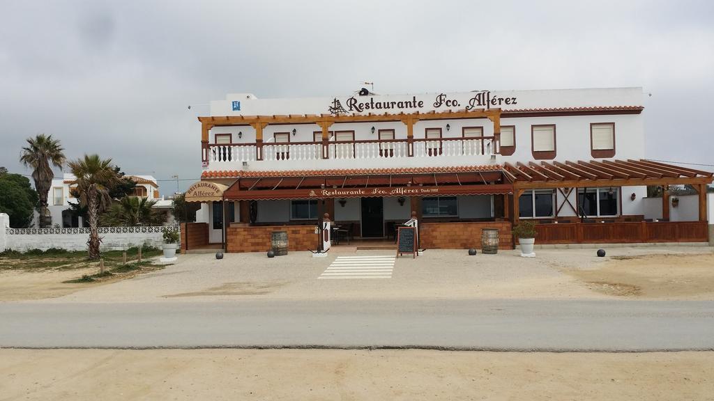 Hostal El Alferez Vejer de la Frontera Ngoại thất bức ảnh